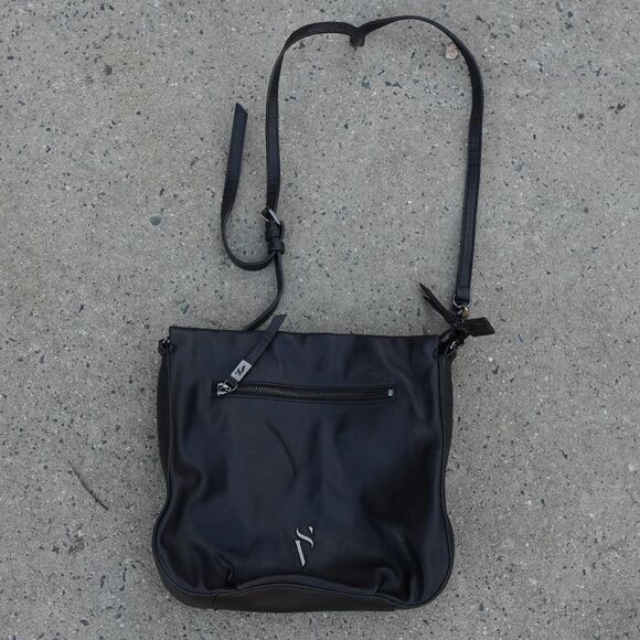 Simply Vera Vera Wang Remsen Crossbody Bag Faux Leather Black Minimalist Casual - Picture 13 of 13